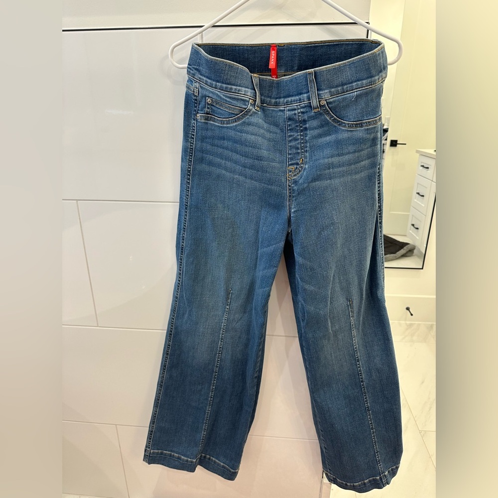 Spanx Seamed Front Wide Leg Jeans, Vintage Indigo
Women’s Jeans / Petite / M - Picture 3 of 5